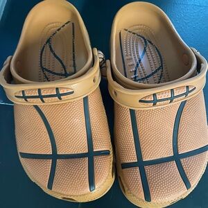 CROCS Kids Tan Clog with Blue Basketball Detail